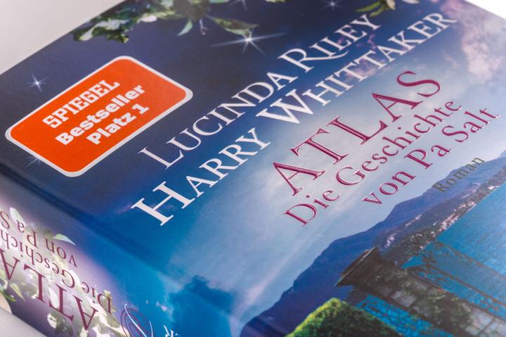 Produktbild Riley:Atlas - Die Geschichte von Pa Sal (Deutsch, Harry Whittaker, Lucinda Riley, 2024)