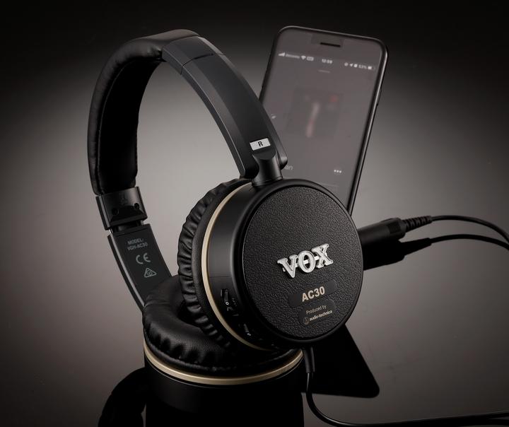Actual product image Vox Amplification VGH-AC30 DJ Over Ear Headphones Wired Stereo Black (Cable)