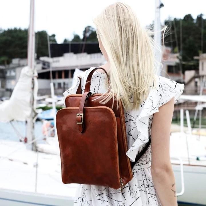 Produktbild Only-Bags.Store Damen Lederrucksack, Cabrio Tasche