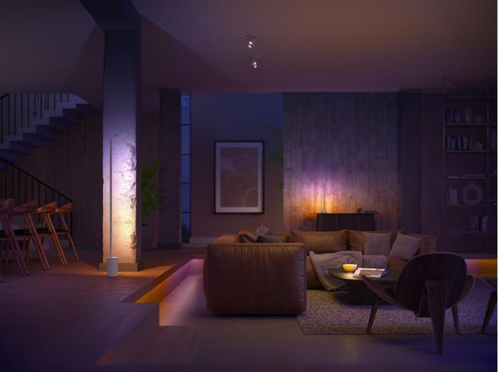Immagine prodotto Philips Hue Signe Gradient Hue (2550 lm)