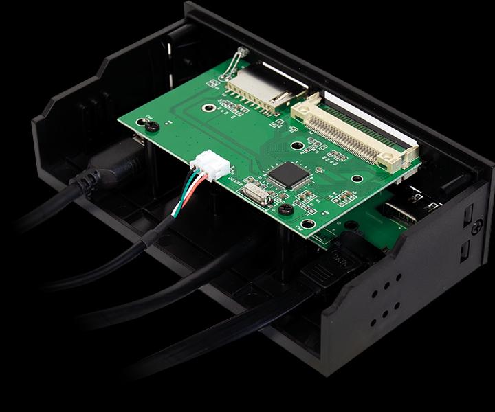 Actual product image LogiLink Multifunktions-Panel (SATA)