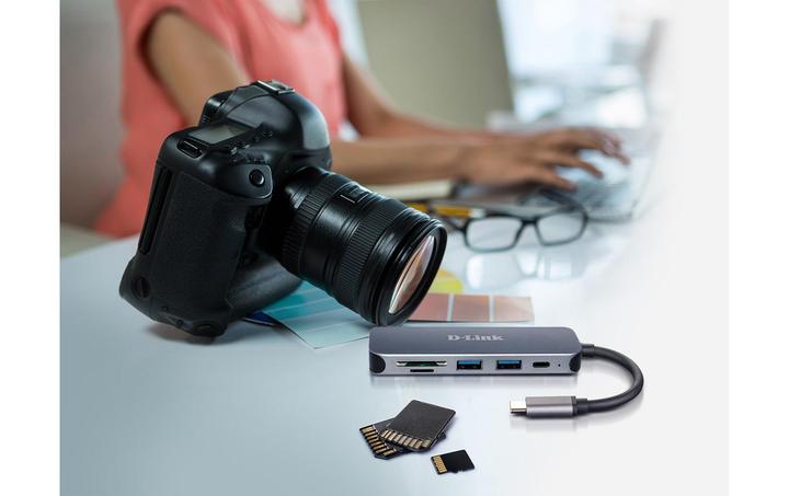 Actual product image D-Link DUB-2325 (USB-C, 6 Ports)