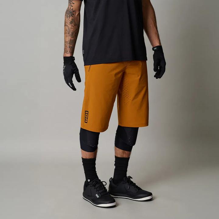 Actual product image ION Bike Shorts Ionic LT (M)