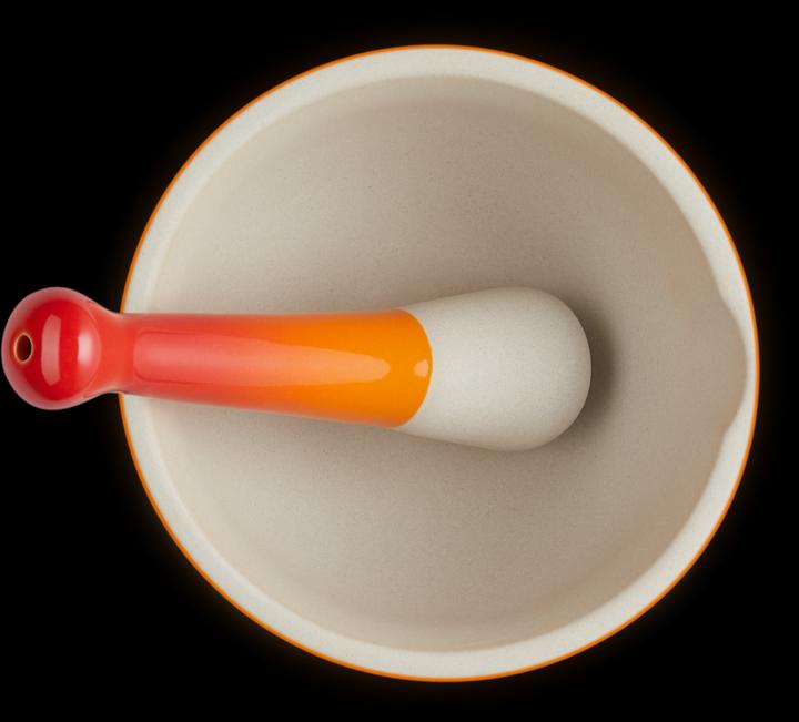 Actual product image Le Creuset Mortar with pestle