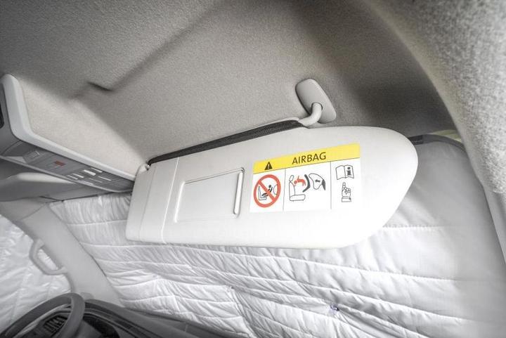 Produktbild VanSpace Isolierung von Front- und Seitenscheiben, innen