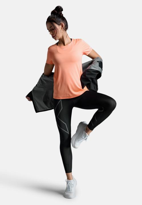 Actual product image 2XU Light Speed Tech Tee (L)
