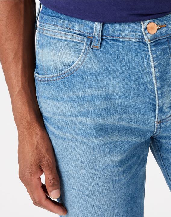 Actual product image Wrangler Greensboro (30)