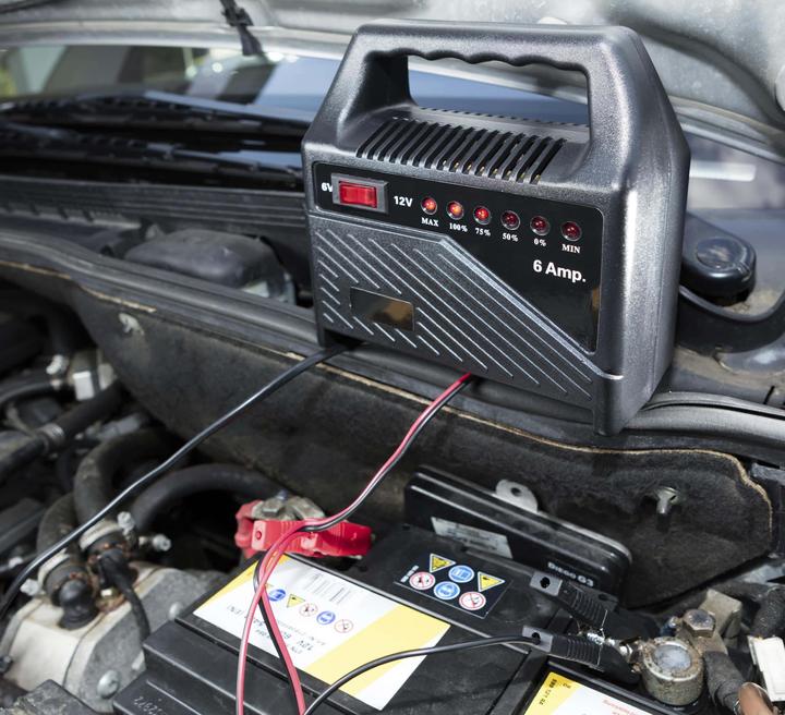 Actual product image HP Autozubehör Battery charger 6 AMP (12V, 6V, 6 A)
