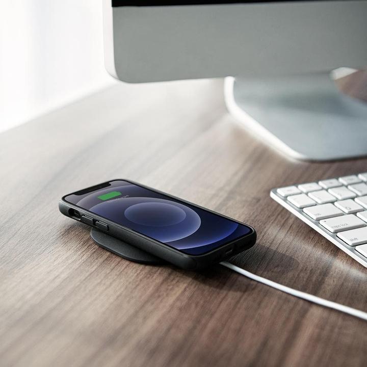 Actual product image Spigen Mag Armor (Apple iPhone 12, Apple iPhone 12 Pro)