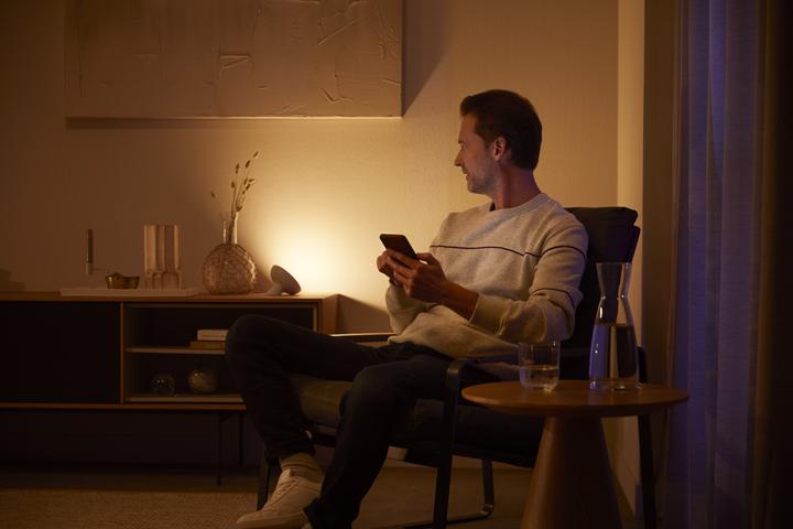 Actual product image Philips Hue Bloom Basis BT (500 lm)
