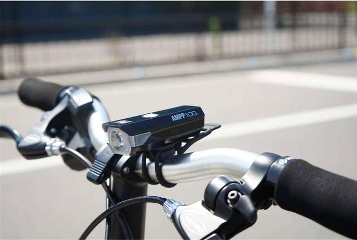 Actual product image CatEye Ampp 100 Avant (149 lm)