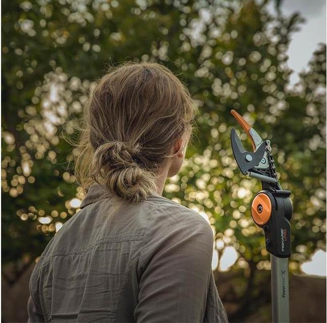 Immagine prodotto Fiskars Giraffa da taglio UPX82