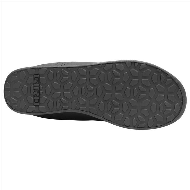 Actual product image Giro Latch (41)