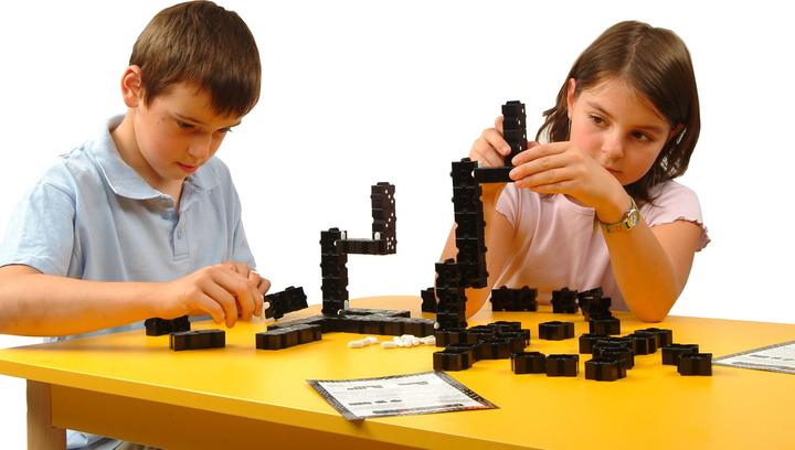 Actual product image Morphun Domiphun, domino game