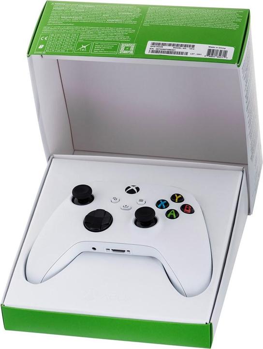 Actual product image Microsoft Xbox Wireless Controller - Robot White (Xbox Series S, Xbox One S, PC, Xbox One X, Xbox Series X)