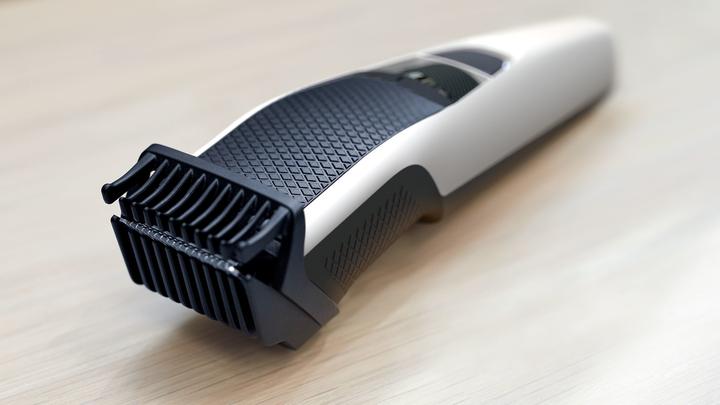 Actual product image Philips 3000 series beard trimmer BT3206/14