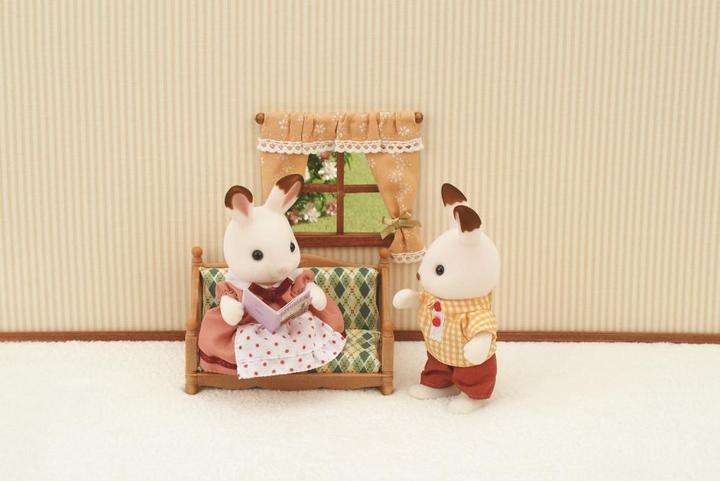 Actual product image Sylvanian Families Country house living room