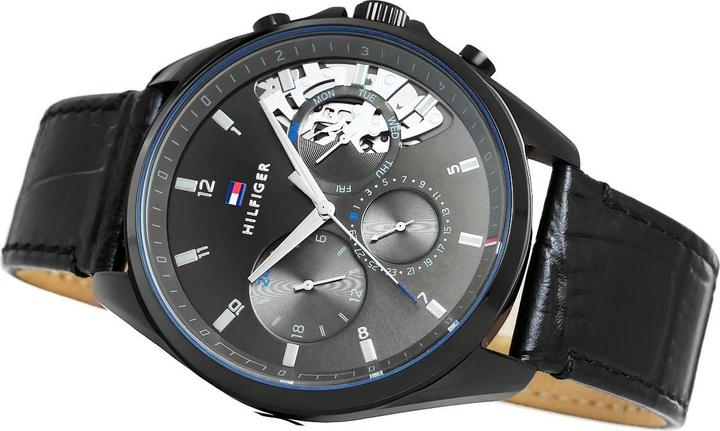 Actual product image Tommy Hilfiger Baker (Analogue wristwatch, 43 mm)