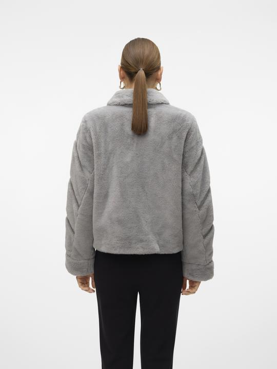 Actual product image Vero Moda VMSONJALUIS Jacket Faux fur jacket (XL)