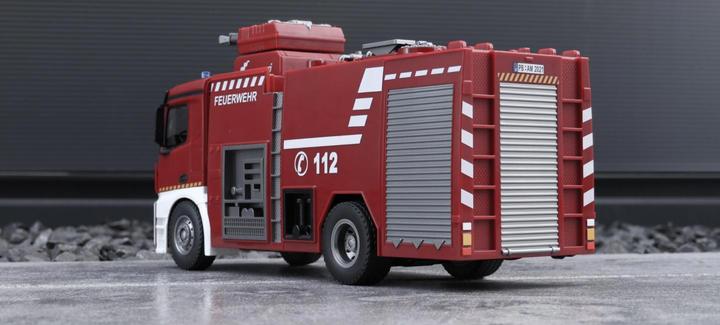 Produktbild Amewi Mercedes Benz Feuerwehr Löschfahrzeug Elektro Brushed LKW 2WD 1:18 RTR (RTR Ready-to-Run)