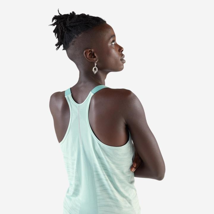 Produktbild Kiprun Run 500 women's running tank top with built-in bra - green (L)