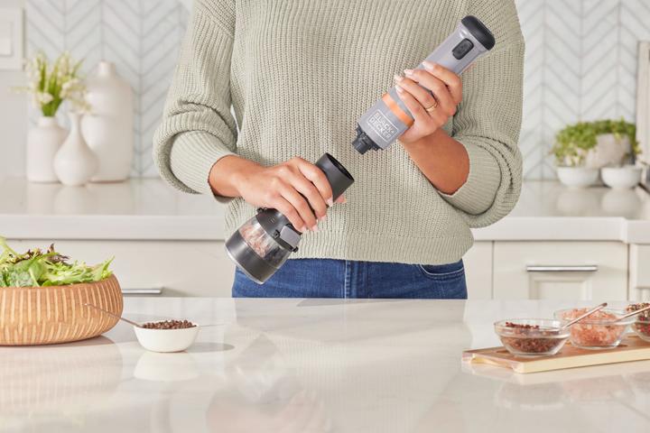 Actual product image Black & Decker Hand Blender BCKM1016KSG-QW Grey, 7-part