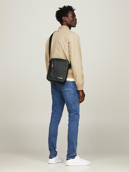 Actual product image Tommy Hilfiger The Pique Reporter shoulder bag