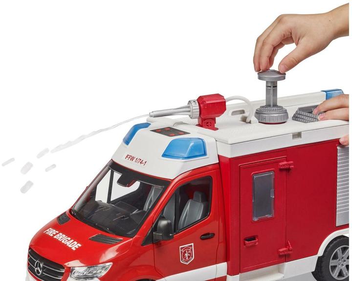Produktbild Bruder MB Sprinter Feuerwehrrüstwagen mit Light + Sound Modul