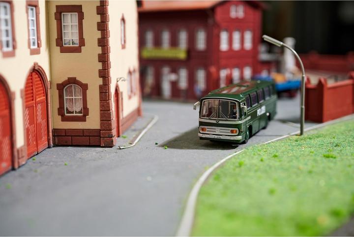 Immagine prodotto Carson Modellsport 1:87 MB Bus O 302 Polizia 2.4G 100% RTR 1:87 RC Principiante (RTR pronto all'uso)