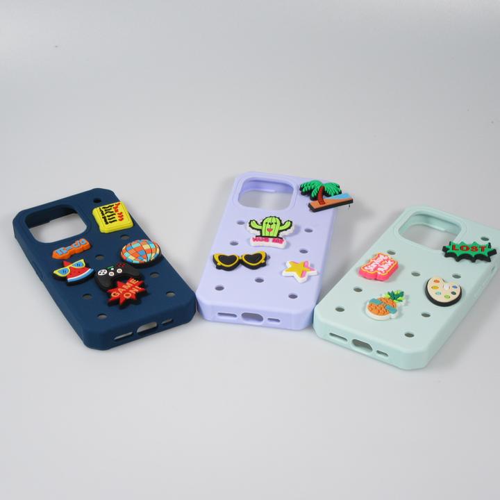 Actual product image PhoneLook Coque Case épais en silicone avec des trous pour les stickers à fixer clair (Apple iPhone 14)
