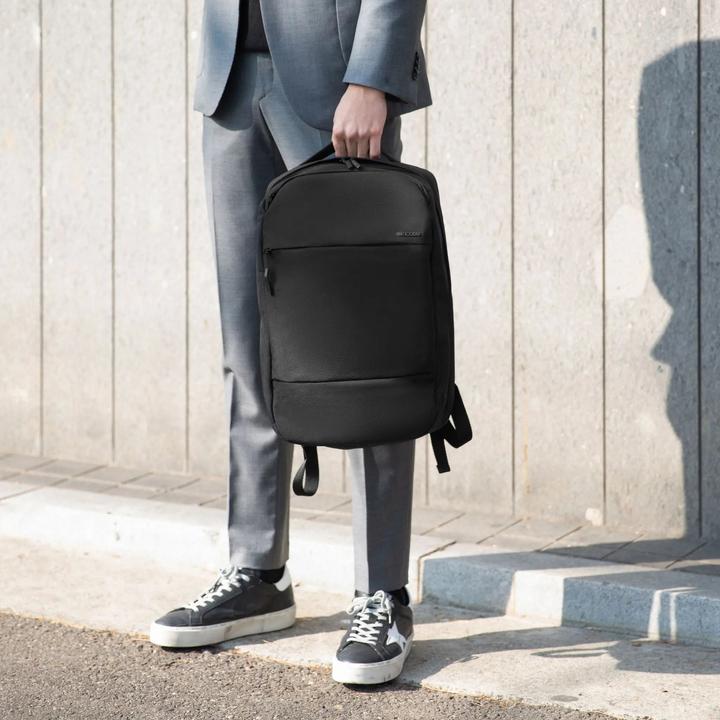 Produktbild Incase City Compact (17.50 l)