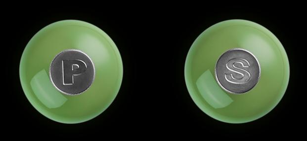 Actual product image Le Creuset Salt & Pepper Shakers (Pepper, Salt)