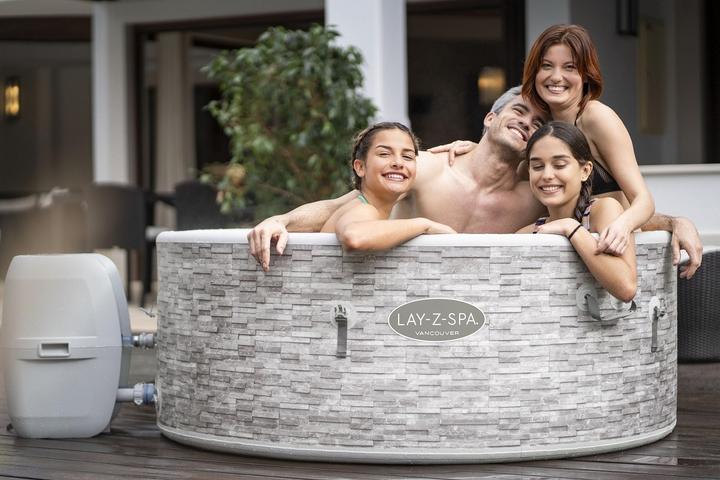 Actual product image Bestway LAY-Z-SPA Vancouver AirJet Plus Inflatable Hot Tub with Multifunction Pump, 140 Air (5 pers.)