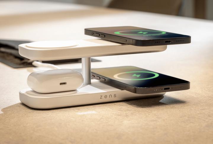 Produktbild Zens Quattro Wireless Charger Pro 4 MagSafe 4x15W (15 W)