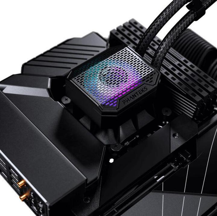 Actual product image Phanteks Glacier One 360M25 G2