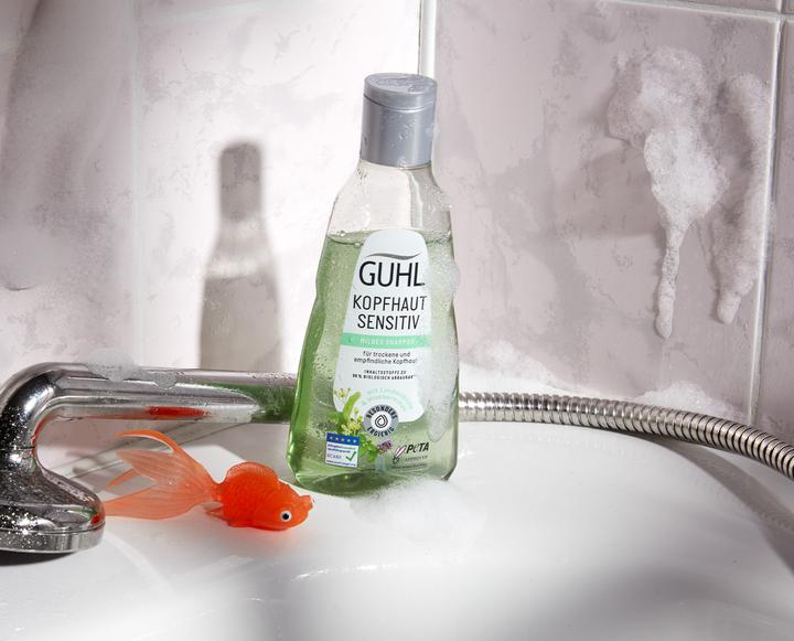Actual product image Guhl Scalp Sensitive Shampoo Mild (250 ml, Liquid shampoo)