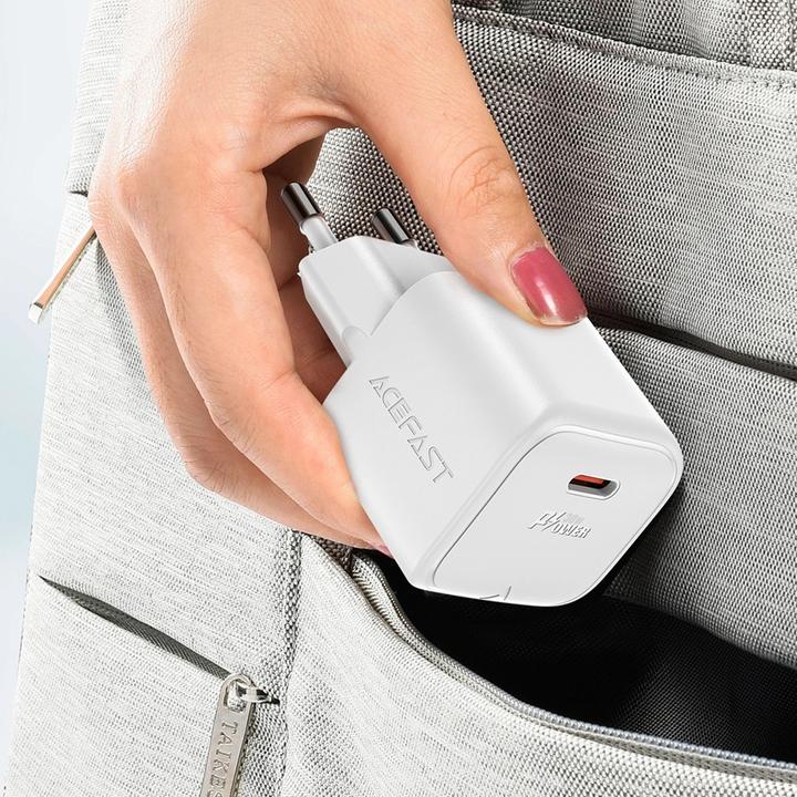 Actual product image Acefast A77 Mini PD 30W GaN wall charger + USB-C cable - white (30 W)