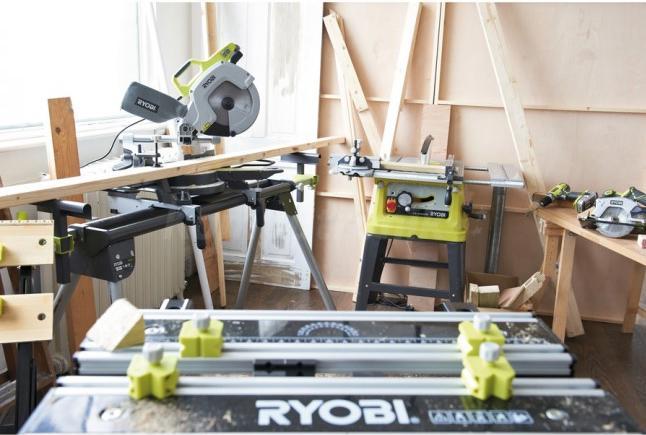 Produktbild Ryobi Kapp- und Gehrungssäge