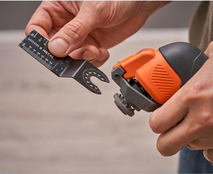 Actual product image Black & Decker BDCOS18N-XJ