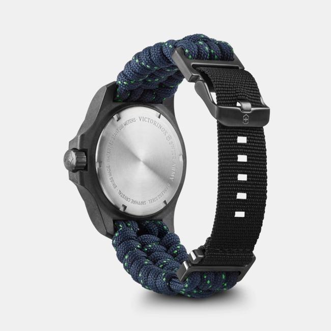 Produktbild Victorinox I.n.o.x. Carbon (Analoguhr, Swiss Made, 43 mm)