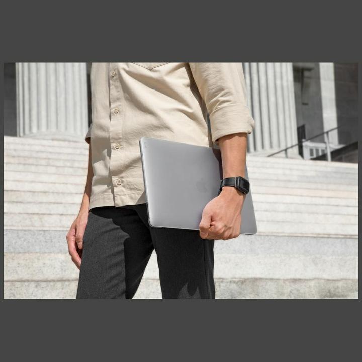 Actual product image Uniq Case Vero for MacBook Pro 14" M1-M4 (2021-2024) transparent (Apple)