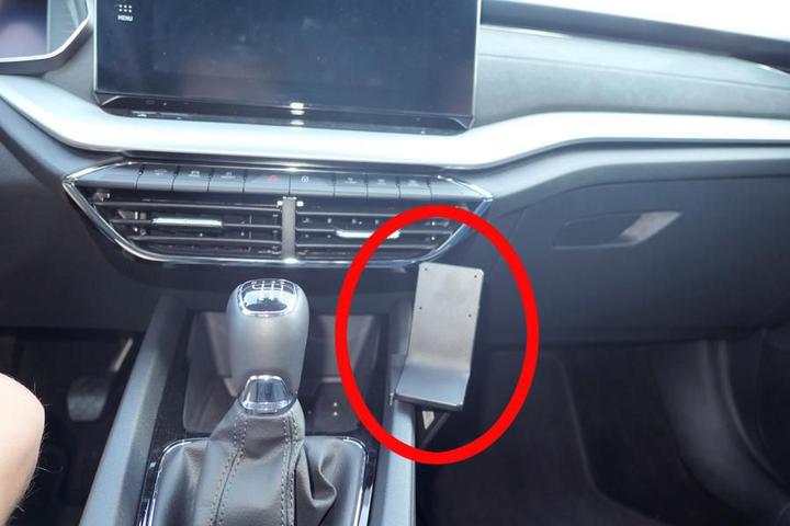Brodit ProClip Skoda Octavia IV My. 20-21