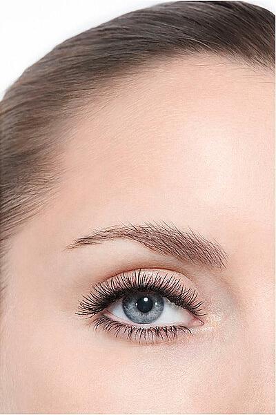 Actual product image Chanel Rouge Allure (10 Noir)