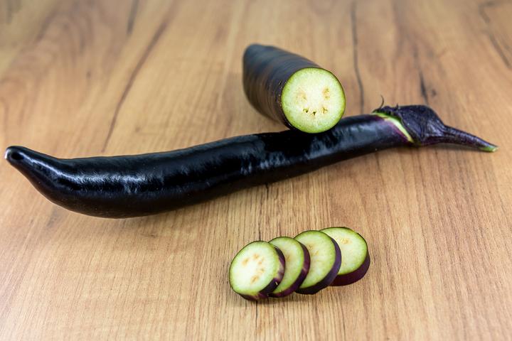 Produktbild Zollinger Bio Auberginen, Purple Long (Asiatischer Typ)