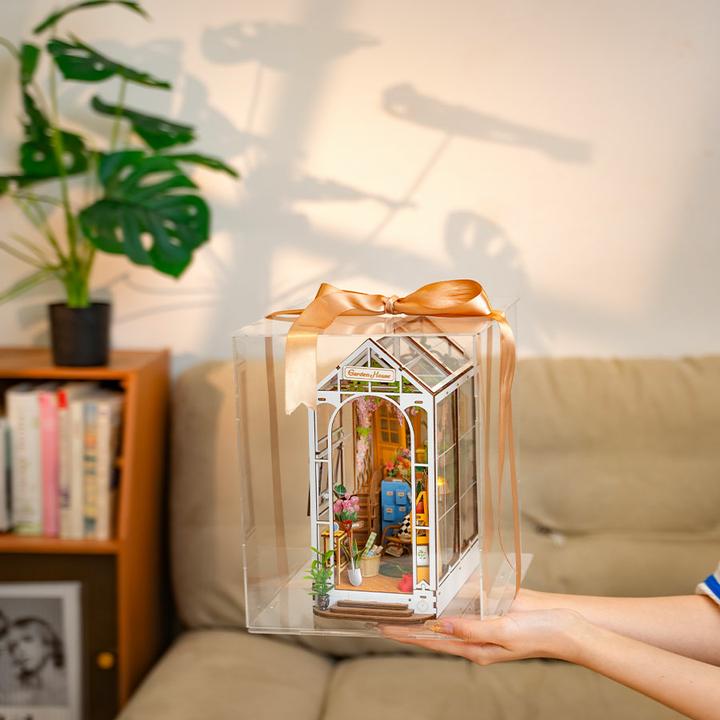 Produktbild Robotime Tiny House - Gartenhaus