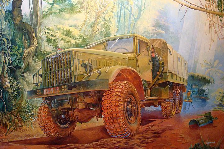 Actual product image Roden KrAZ-214B