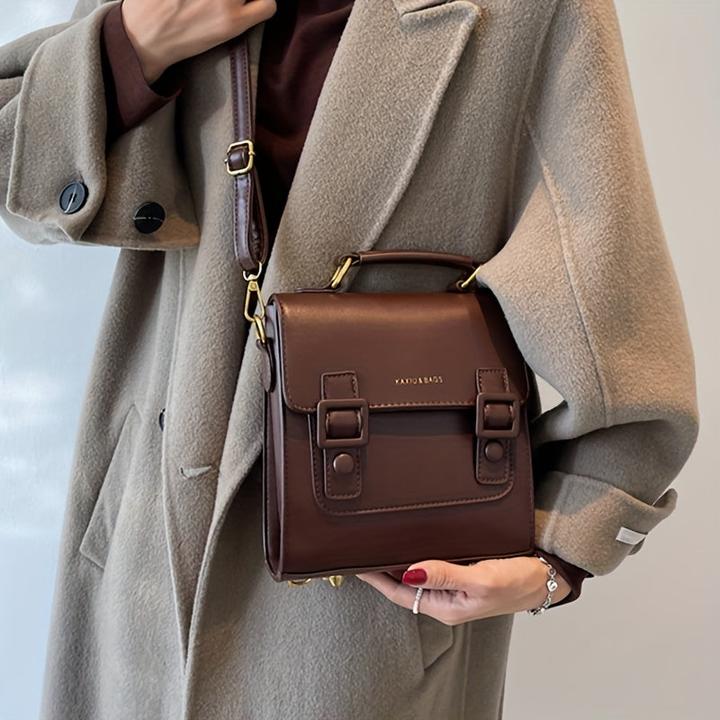 Produktbild Only-Bags.Store Vintage Klappe Rucksack, Schnalle Dekor Schule Tasche, PU Top Handle Crossbody Bag
