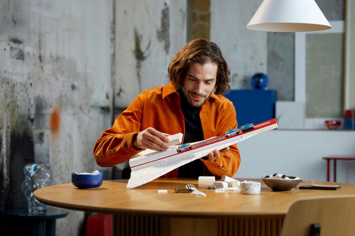 Actual product image LEGO Concorde (10318, LEGO Icons, LEGO Rare Sets)