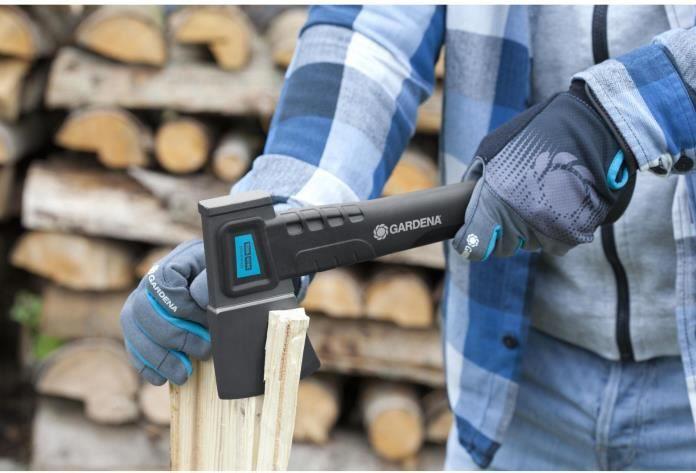 Actual product image Gardena Universal axe 900 B