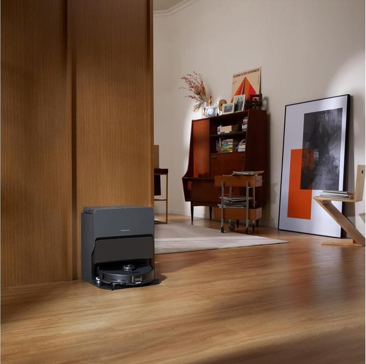 Actual product image Roborock S8 MaxV Ultra (Vacuum mopping robot)